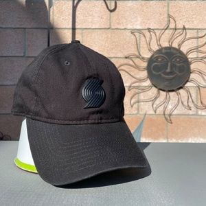 Portland Trail Blazers New Era 9Twenty Women's Adjustable Triple Black Hat